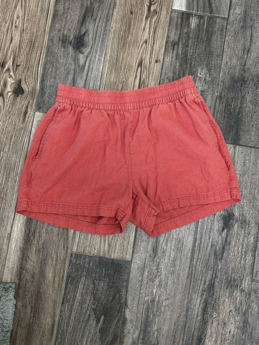 Coral shorts